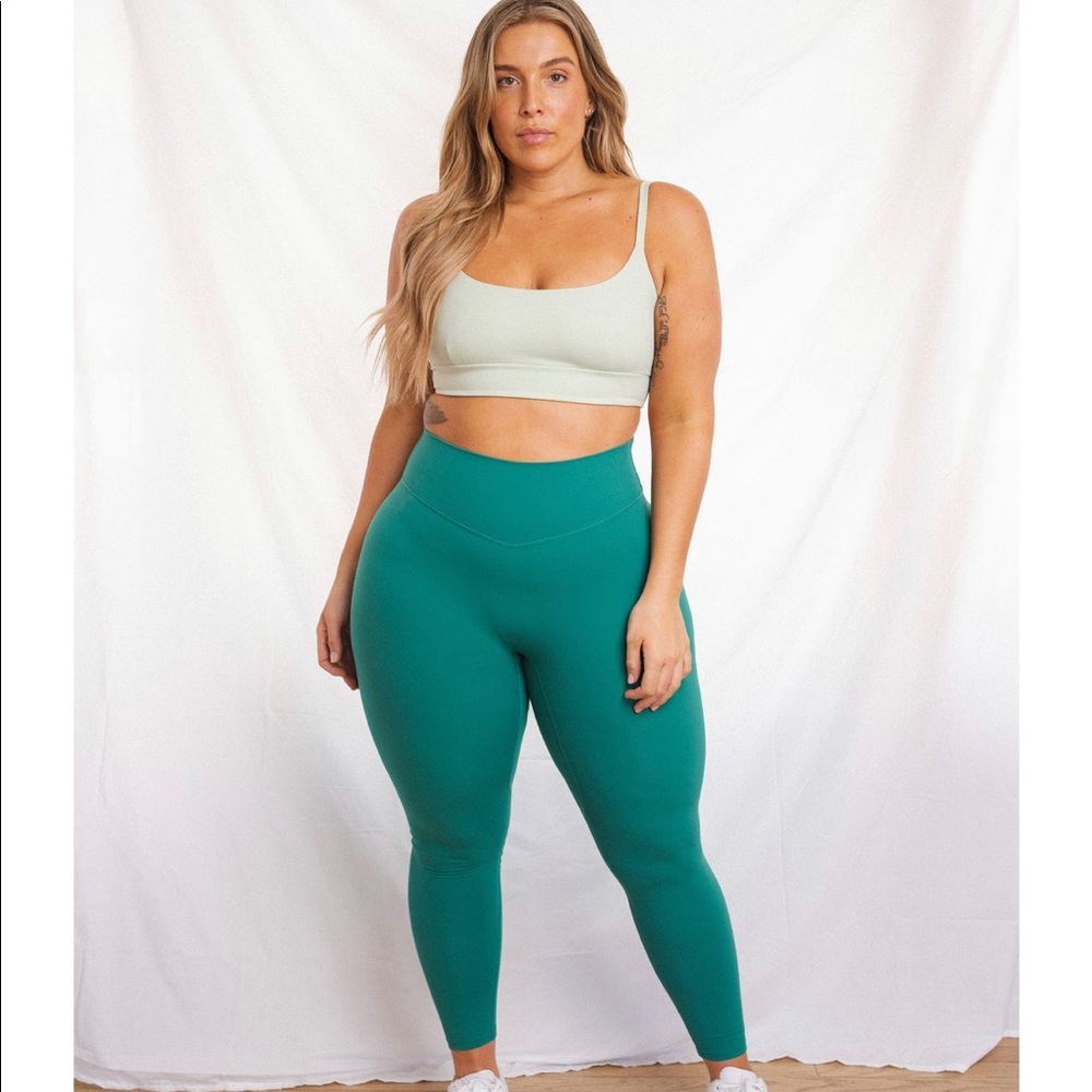 Balance Athletica Ignite Bra - Halogen (D+ Medium)